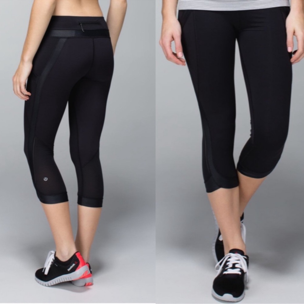 Used Lululemon black Chase me Chop black 8 legging pants tights